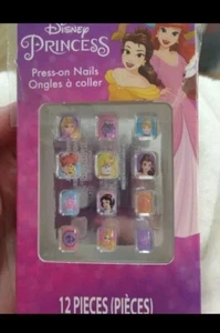 DISNEY PRINCESS GIRLS PRESS ON NAILS KIDS FUN BEAUTY GIFT PLAY DRESSUP CUTE - Picture 1 of 5