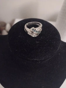 Vintage Avon 2 Stück Ring Set klare & blaue Spinell Steine Größe 7,5 - Bild 1 von 7