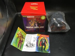 Dracula / Jekyll & Hyde Model Kit Aurora Monarch MONSTERS Glow in the Dark 1:13 - Picture 1 of 7