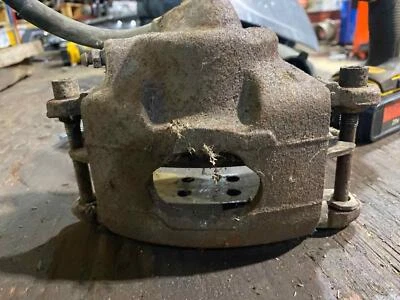 1973 1974 1975 1976 CHEVY CHEVELLE суппорт - Изображение 1 из 4