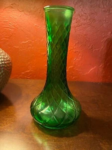 Hoosier Glass Bud Vase Quilted Diamond Pattern Vintage Green 9" 4085 - Picture 1 of 7