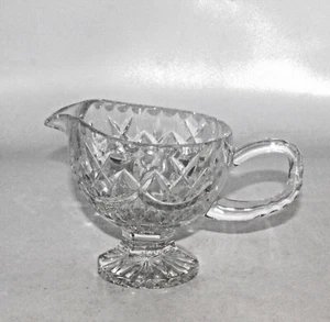 De colección Salsa de Cristal Jarabe Leche Pedestal Jarra Gravy Barco Domingo Brunch - Imagen 1 de 5