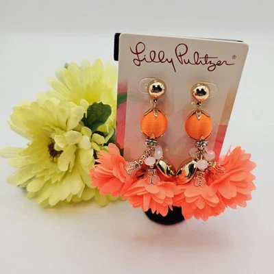 NUEVO Pendientes Flor Tela Naranja Lilly Pulitzer “Full Bloom” Tono Dorado Post  Foto 1 de 4