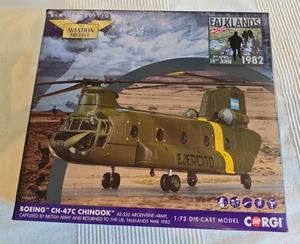 ***CORGI AA34217 Boeing CH-47C Captured Chinook AE-520, Falklands 1982 - NEW*** - Picture 1 of 9