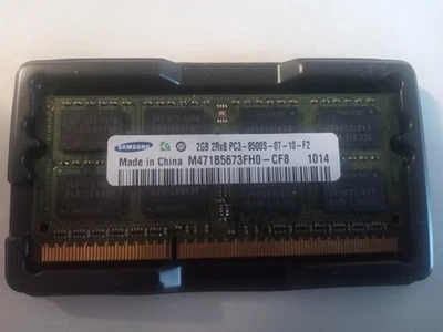 Samsung SODIMM 4GB Total: 2 times 2GB 1RX8 PC3-8500S-07-10-ZZZ DDR3 SODIMM RAM - Image 1 of 2