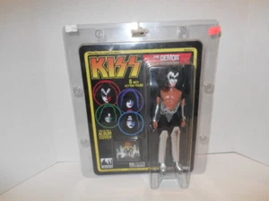 KISS Love Gun SERIES 1 - The Demon 8" Figure with Collectible Album Cover 2011 - Picture 1 of 8