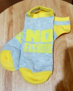 K. Bell Gray/Yellow INSPIRATION No Show Novelty Socks - "No Excuses" - Picture 1 of 1