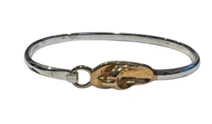 Brazalete de plata esterlina y placa de oro divertida de verano con chanclas - pequeño - NUEVO - Imagen 1 de 6