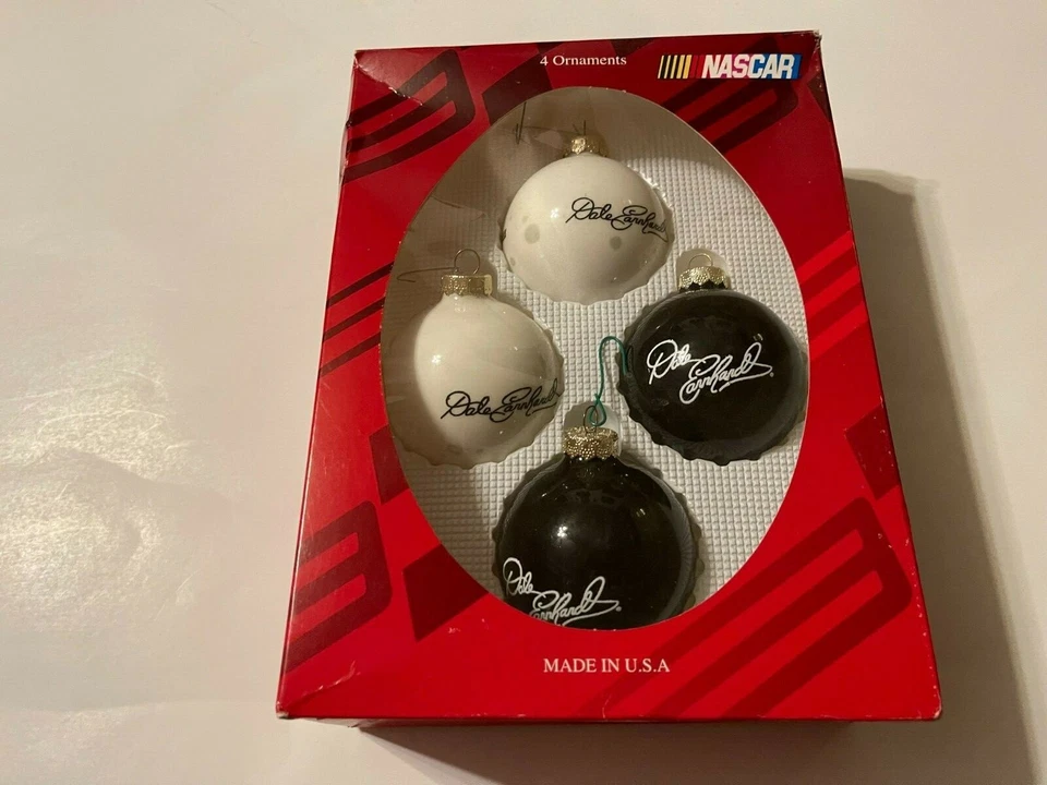 Dale Earnhardt Adornos de Navidad Nuevos en Caja, BLANCO Y NEGRO, NASCAR, 2004 Foto 1 de 1