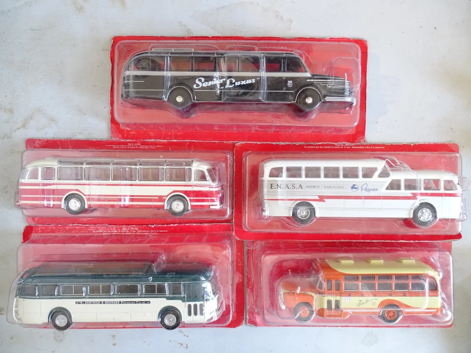 C IXO Car Bus 1/43 - Bundle Of 5 Don'T Pegaso - Krupp - Renault - Saviem - Image 1 of 1