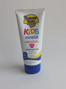 Banana Boat Kids Mineral Sunscreen SPF 50+ Lotion 6oz Tear Free - Picture 1 of 2