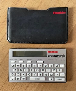 Franklin Crosswords Puzzle Solver CW-40 w/Wallet Case Tested Works EXCELLENT - Picture 1 of 2