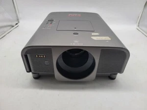 Eiki LC-SXG400 projector/for parts only - Picture 1 of 9