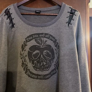 Disney Villain Women Sweatshirt 2X Gray Snow White One Bite All Your Dreams Goth - Picture 1 of 9