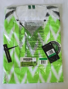 NIKE NIGERIA MEN JERSEY 2018 HOME STADIUM WORLD CUP SOCCER 893886-100 NWT - Picture 1 of 16