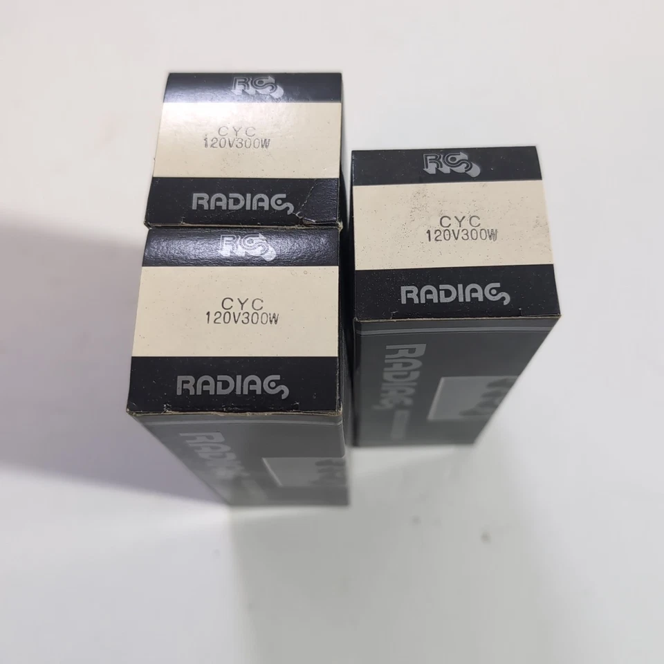 CYC проектор лампа радиусы 120 В 300 Вт лот из 3 новый из старых запасов - Изображение 1 из 2