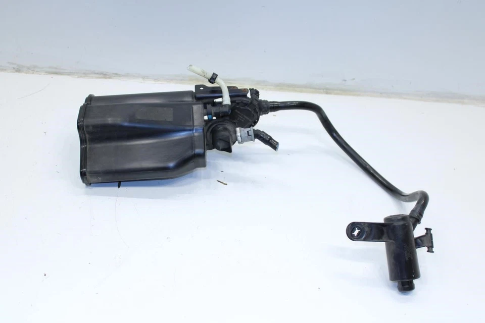 BMW 435i Gran Coupé xDrive 15-2016 bote de emisiones evaporador de vapor de combustible de 3,0 L Foto 1 de 4