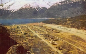 Postal postal: vista aérea, Skagway, Alaska, años 50, canal Lynn, monte. Glaciar Hardy - Imagen 1 de 2