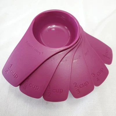 Tupperware 6 Nesting Curved Embossed Measuring Cups•Purple•Measuring Mates•NEW! - Image 1 of 4
