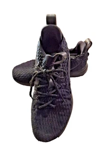 Size - 9.5 Nike Air Max Zoom LeBron 15 Low Triple Black Mens Athletic Sneakers - Picture 1 of 9