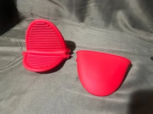 Silikon Klemmhandschuhe (2er Set) - Hitzebeständige Mini Ofenhandschuhe - Rot Rutschfest - Bild 1 von 1