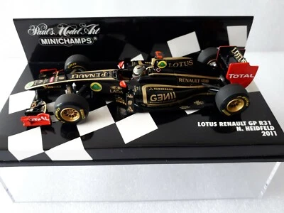 MINICHAMPS 1:43  Lotus R31 Nick Heidfeld 2011 (MC) - Image 1 of 2