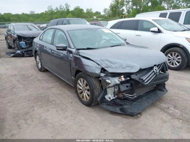 Espejo retrovisor interior delantero central usado se adapta a: Volkswagen Passat 2014 manual Foto 1 de 4