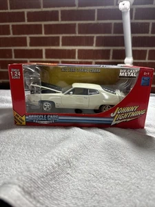 Johnny Lightning 1/24 1970 Ford Torino Cobra F4 NIB - Picture 1 of 6