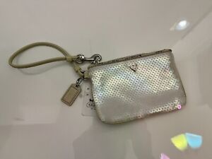 New NWT 44939 Coach Poppy Sequined White Opal Silver Wristlet Wallet RARE