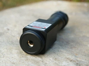 520T-600 fokussierbare High Power 520nm grüner Laser wasserdichte Zeigertaschenlampe/5m   - Bild 1 von 5