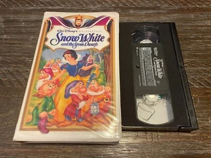 Snow White and the Seven Dwarfs (VHS, 1994) - Picture 1 of 5