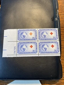 international red cross 3 cent blk 4 u s stamps - Picture 1 of 4