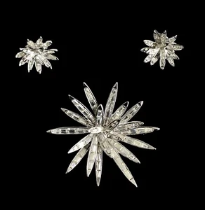 Boucher Starburst Pin and Clip Earrings Set ~ 1960s - Picture 1 of 11