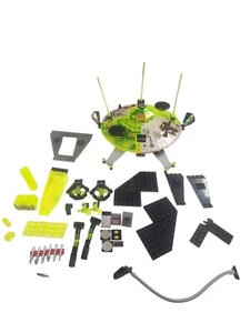 Lego UFO 6900 Cyber Saucer & Extra Pieces for Lego 6160 - Picture 1 of 17