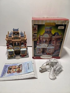 Weihnachten Die Spielzeugkiste Caddington Dorf Licht Dekoration mit Box Lemax #55267 8" - Bild 1 von 16