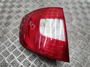 2011 SKODA SUPERB LUZ TRASERA CARAVANA IZQUIERDA 21489003 - Imagen 1 de 8