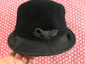 Bow detail! Scala Pronto 100% Wool Hat Beanie Black Charcoal ~ One Size - Picture 1 of 4
