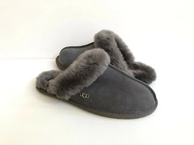 UGG SCUFFETTE II METAL UGG LOGO CHARCOAL SHEARLING SLIPPERS US 9 / EU 40 / UK 7 - Изображение 1 из 4