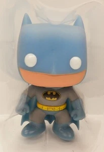 Pop Figur Classic Batman Glow GITD blau/grau aus Lego Videospiel Promo - Bild 1 von 1