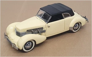 Franklin Mint 1/24 Scale B11PN92 - '37 Cord 812 Phaeton Coupe - Cream - Picture 1 of 6