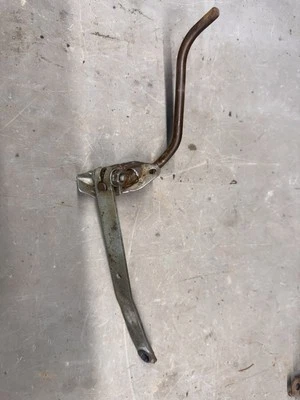 Chevy Impala 1961 1962 acelerador de carburador pedal de gasolina acoplamiento de carburador Belair 327 283 Foto 1 de 4