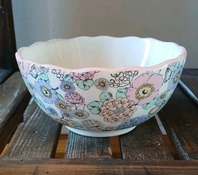 假日家居装饰陶瓷碗带浮雕春季花卉图案 6 英寸 — 第 1/4 张图片