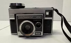 Kodak Instamatic 414 fotocamera flash vintage NON TESTATA - spedizione veloce! - Foto 1 di 5