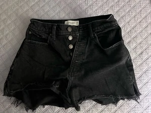 Abercrombie & Fitch Mom Short High Rise Size 25/0 Denim Shorts Raw Hem Black - Picture 1 of 4