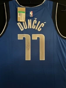 Luka Doncic Autograph Signed Nike Hanger/Swing Dallas Mavs Jersey XL -ROYAL BLUE - Picture 1 of 3