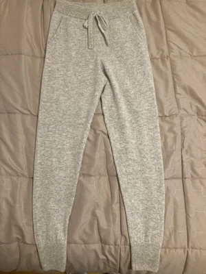 Women's NWOT Express 100% Light Gray/Stone Cashmere Joggers Size XS/TP - Image 1 of 4