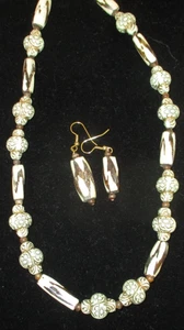 Collar étnico hecho a mano con cuentas con pendientes a juego. Caja de regalo - Imagen 1 de 5