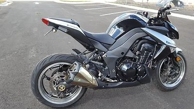 Kawasaki Z1000 2009-2023 FENDER ELIMINATOR UNIVERSAL Kit 2 T/S Foto 1 de 2