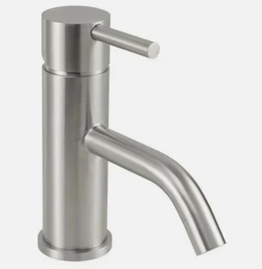 Mezclador mono lavabo de acero inoxidable BATHSTORE Forge - Imagen 1 de 3