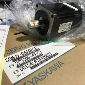 NEW ONE Yaskawa Servomotor SGMJV-04ADA2C - Bild 1 von 7